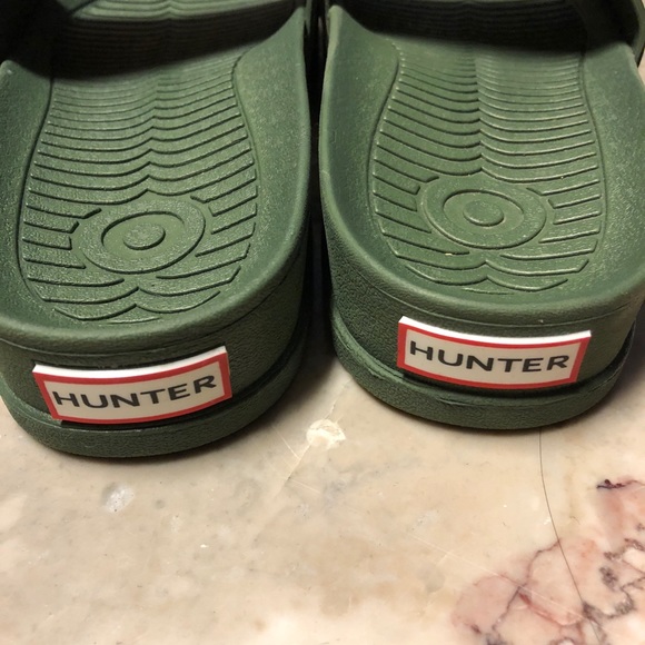 Hunter for target green slides - Picture 3 of 6